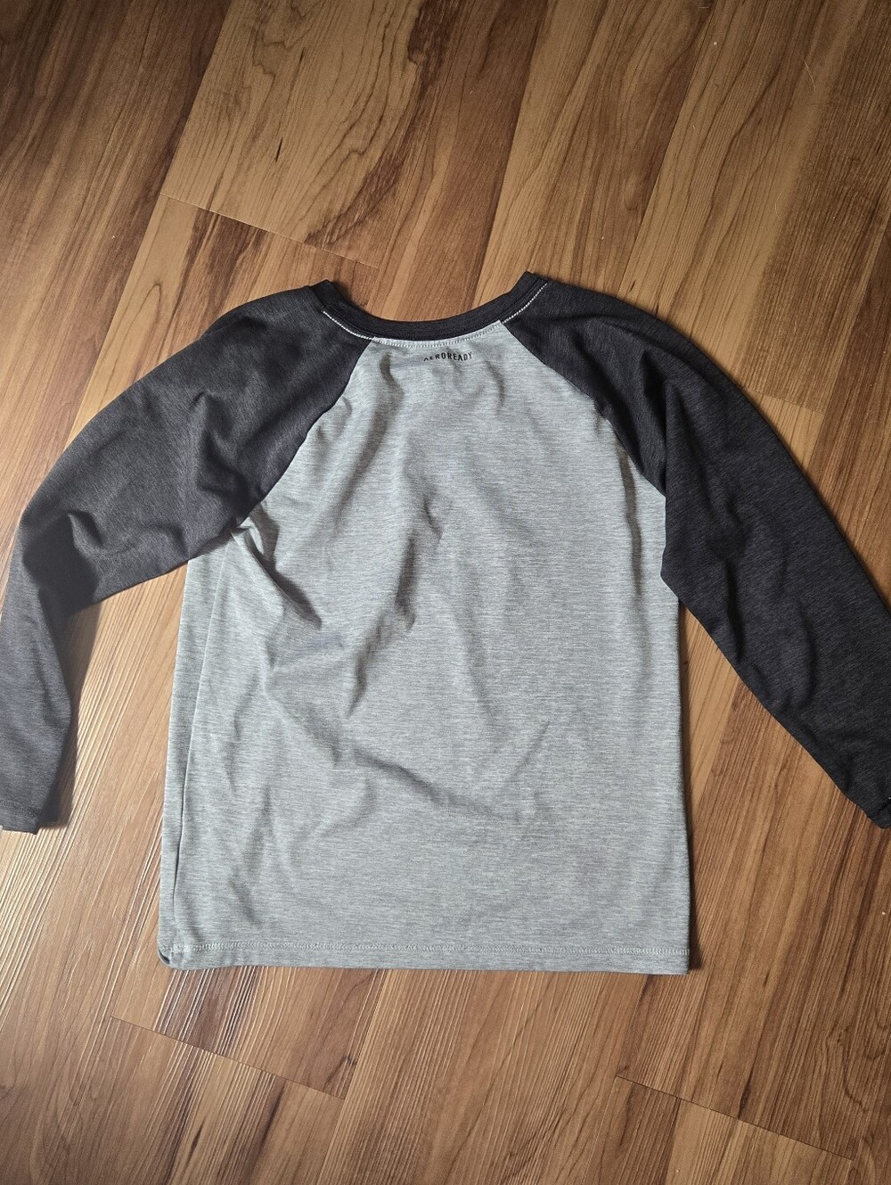 adidas Kids Long Sleeve Soccer & Football Shirts Set of 2 EUC Kids size 7 - Picture 11 of 12